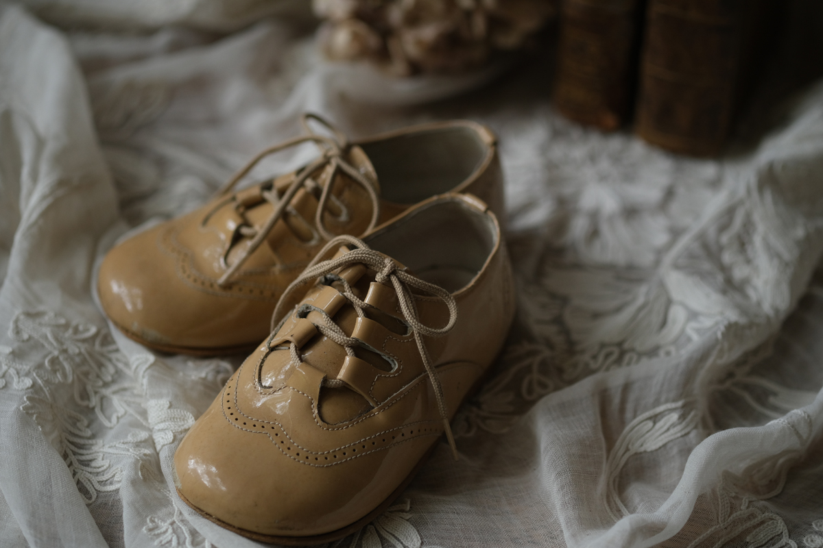 フランス ブロカント エナメルの子供靴 キッズシューズ 全国送料無料