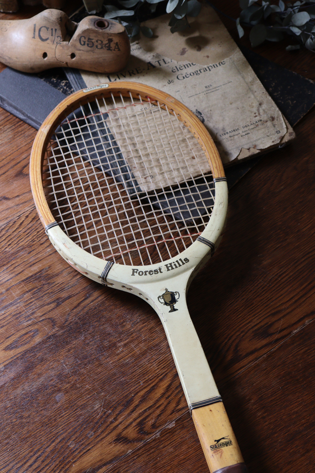 690円 2021春大特価セール！ 木製テニスラケット