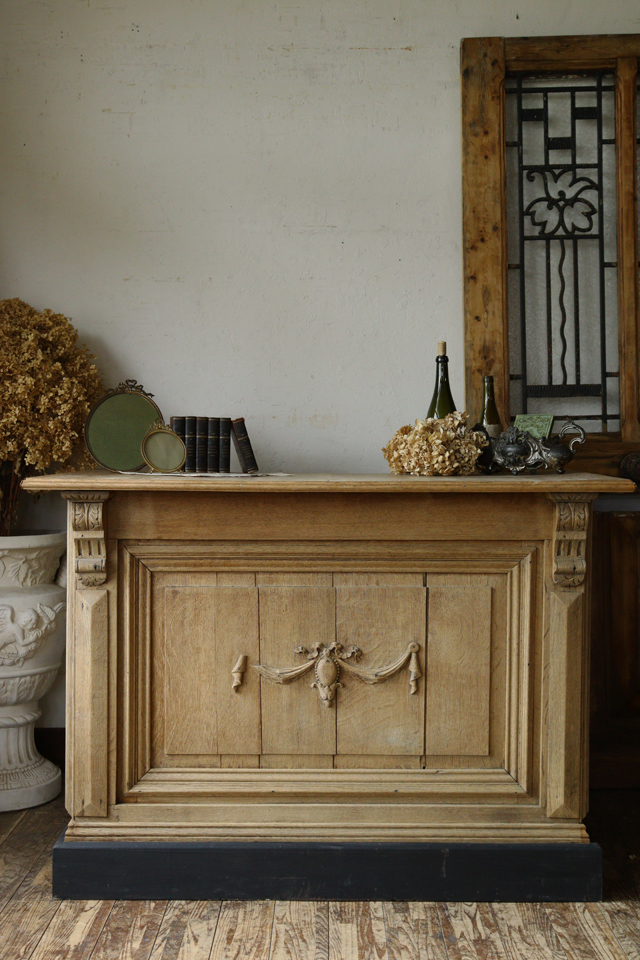 フランスアンティーク 美しいリボン装飾があしらわれたカウンター 作業台