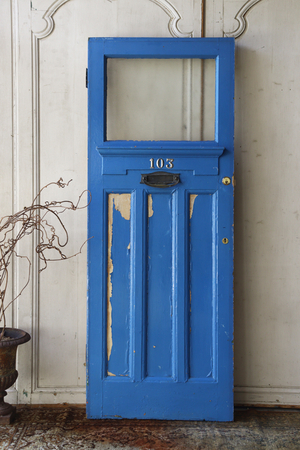 英国アンティーク ブルー×ホワイトのペイントドア 建具