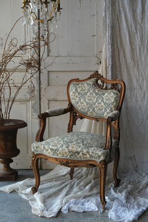 フランスアンティーク ルイ15世様式 透かし細工のサロンチェア 椅子