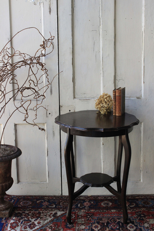 イギリスの古い ラウンドテーブル サイドテーブル