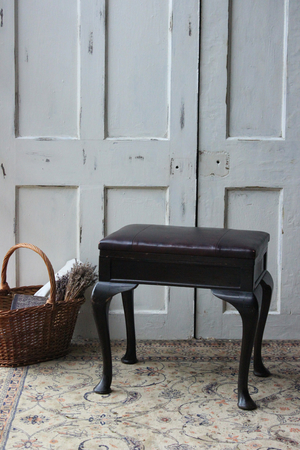イギリスの古い ピアノスツール 椅子